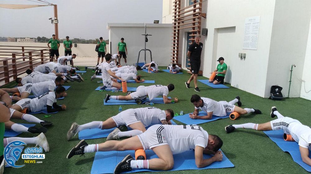 تمرین صبحگاهی تیم ملی فوتبال در امارات