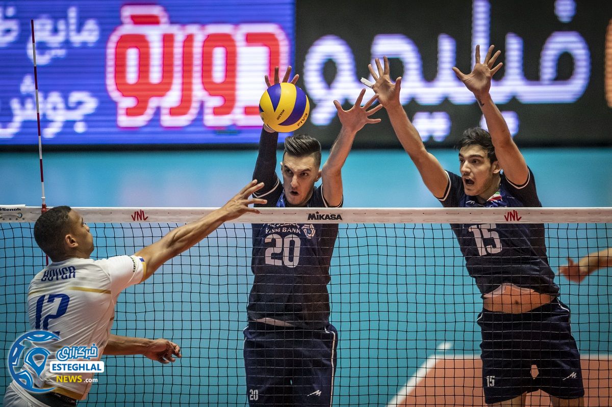 دیدار تیم های ملی والیبال ایران و فرانسه
